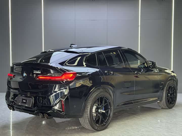 BMW X4 M, 2022 — фото 8 из 9