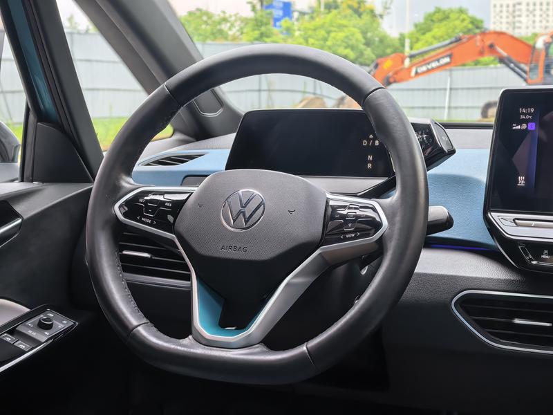 Volkswagen ID.3, 2022 — фото 10 из 12