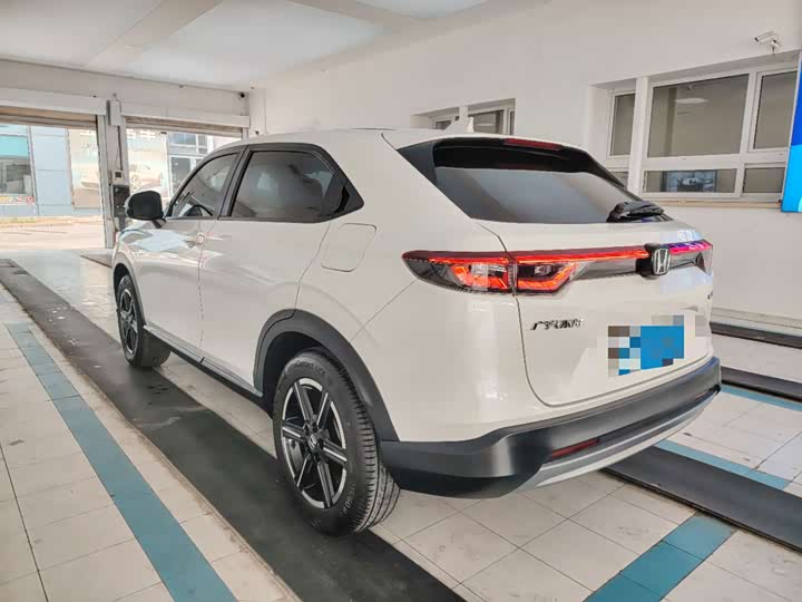 Honda Vezel, 2023 — фото 6 из 9