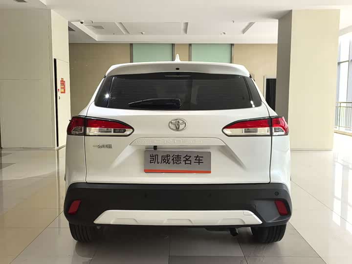 Toyota Corolla Cross, 2023 — фото 3 из 9