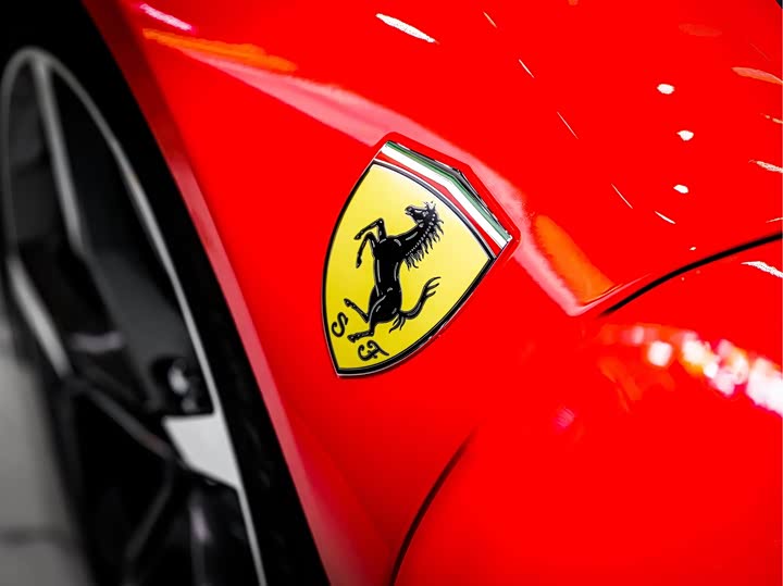 Ferrari SF90, 2023 — фото 7 из 9