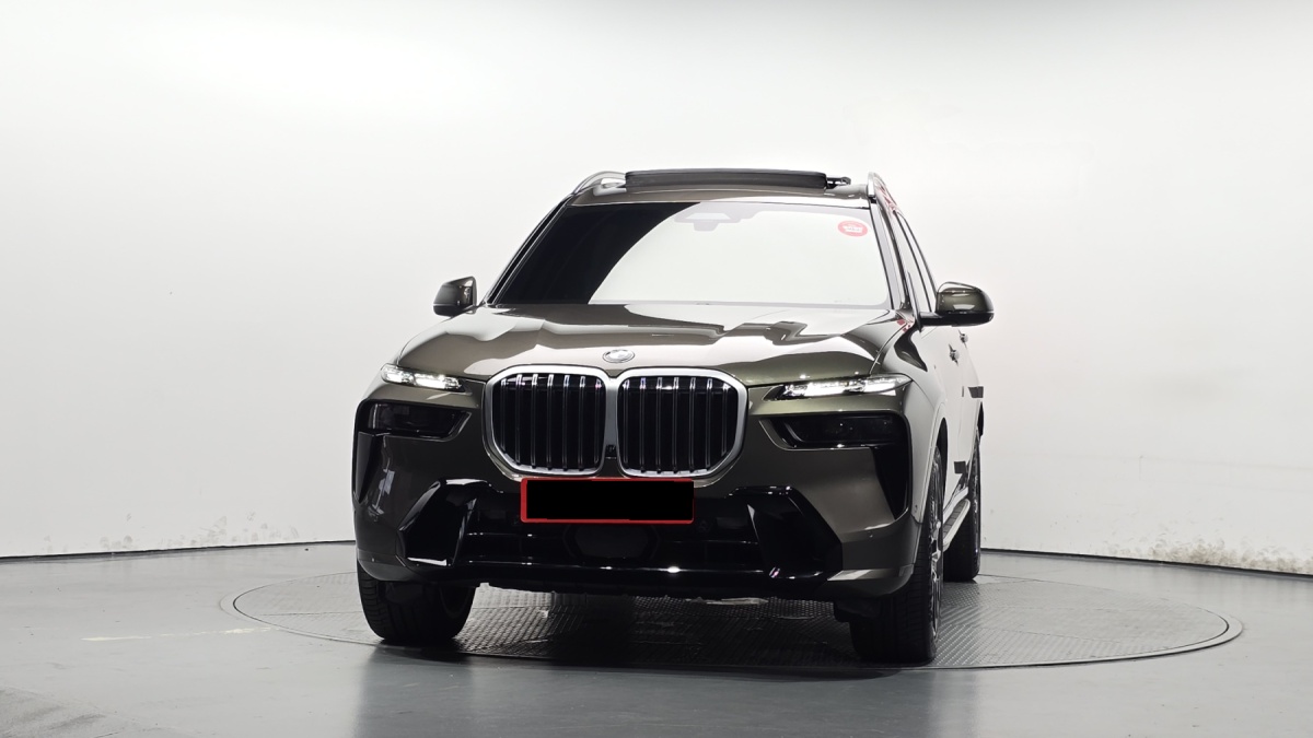 BMW X7, 2025 — фото 3 из 12