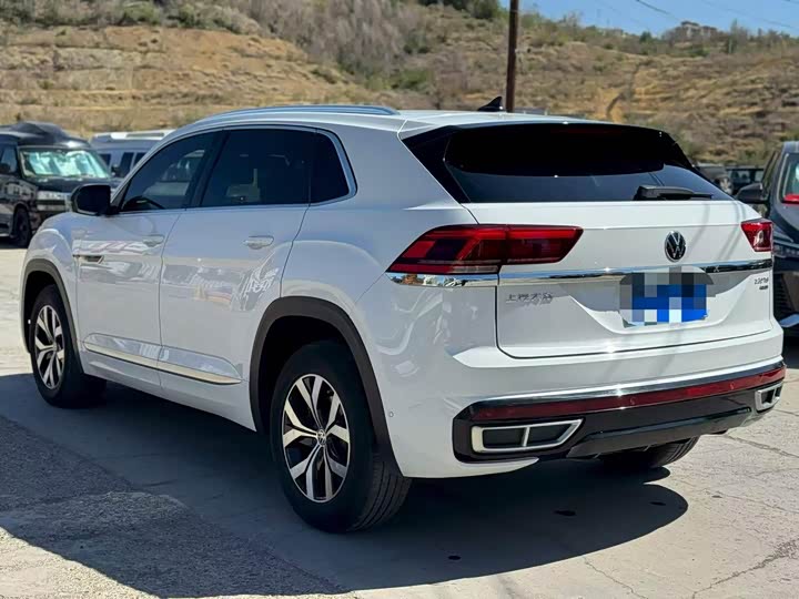 Volkswagen Teramont X, 2022 — фото 7 из 9