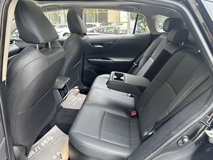 Toyota Harrier, 2023 — фото 6 из 9