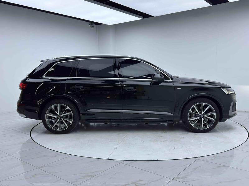 Audi Q7, 2023 — фото 8 из 12