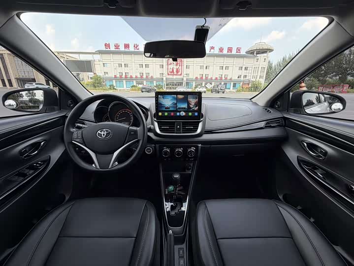 Toyota Yaris L Hatchback, 2021 — фото 9 из 9