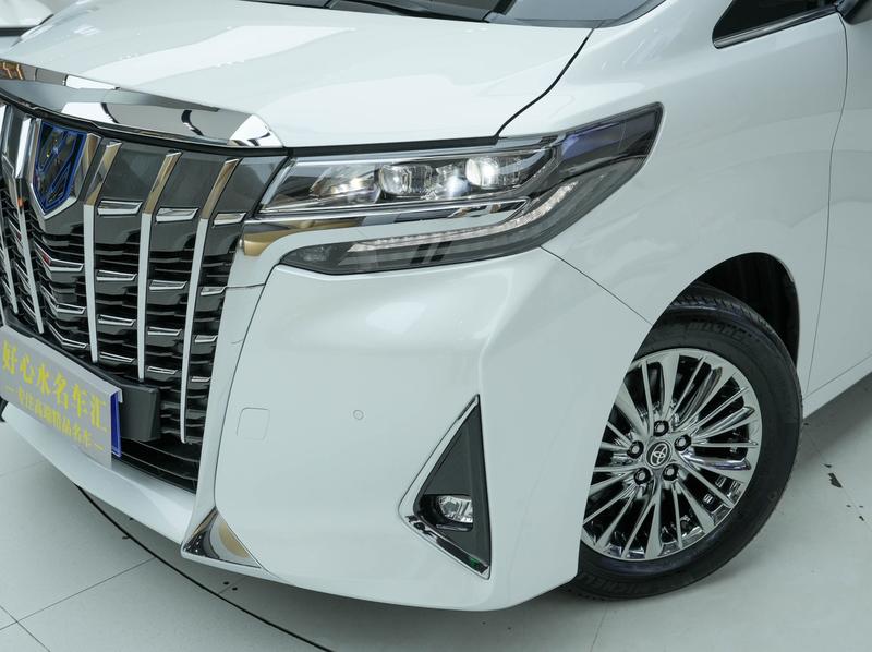 Toyota Alphard, 2022 — фото 6 из 12