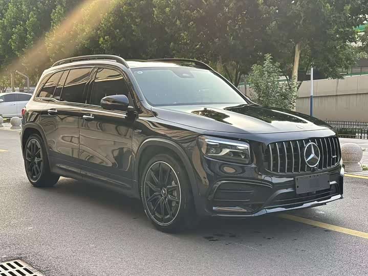 Mercedes-Benz GLB-Class AMG, 2025 — фото 3 из 9