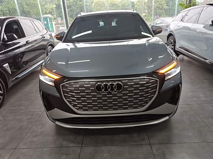 Audi Q4 e-tron, 2022 — фото 2 из 9