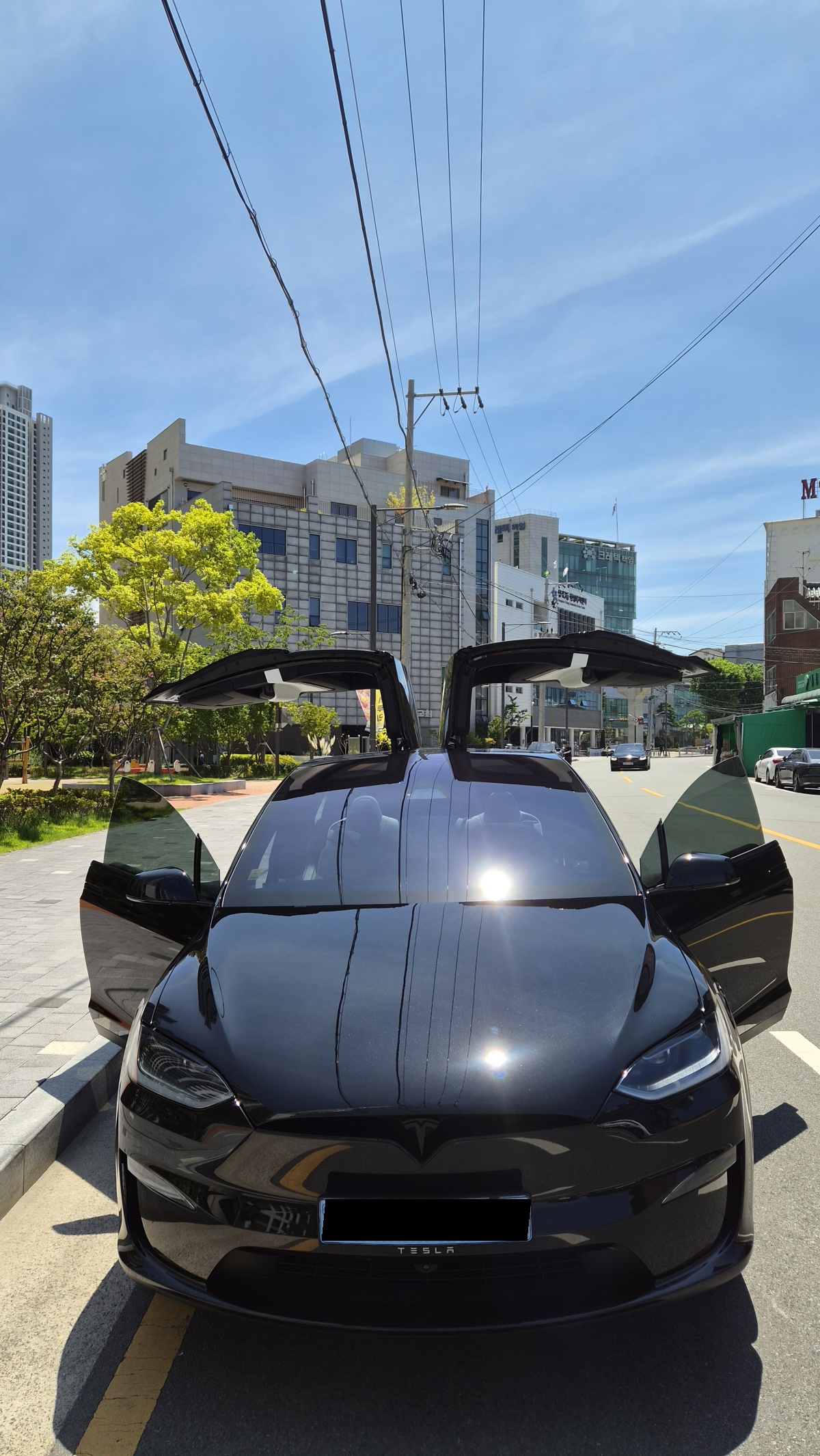Tesla Model X, 2026 — фото 3 из 8