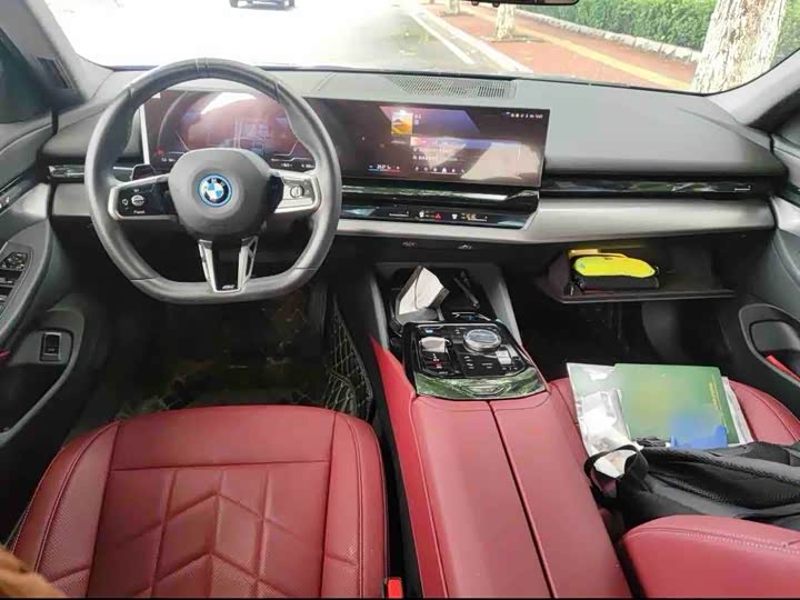 BMW i5, 2025 — фото 5 из 7