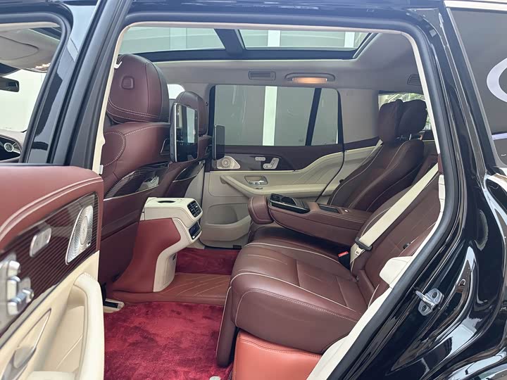 Mercedes-Benz Maybach GLS, 2023 — фото 7 из 9
