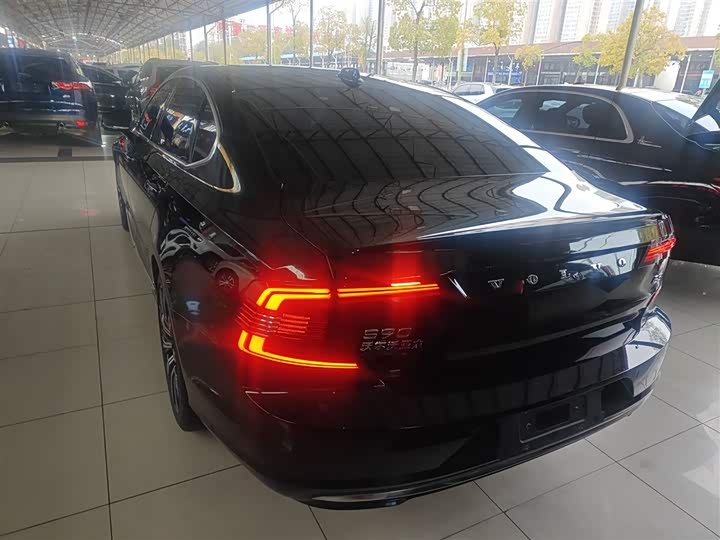 Volvo S90, 2023 — фото 5 из 9
