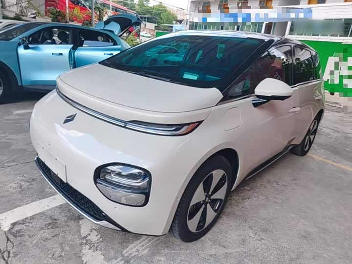 Baojun Yunduo, 2023 — купить в Казани под ключ