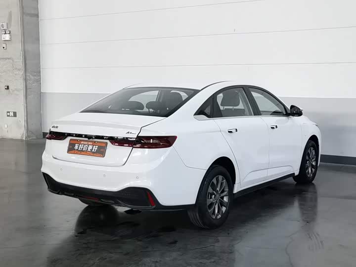 Geely Geometry A, 2022 — фото 2 из 9