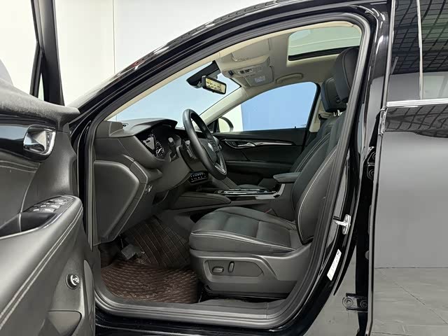 Buick Envision Plus, 2023 — фото 8 из 9