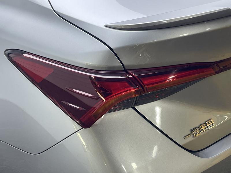 Toyota Avalon, 2022 — фото 10 из 12