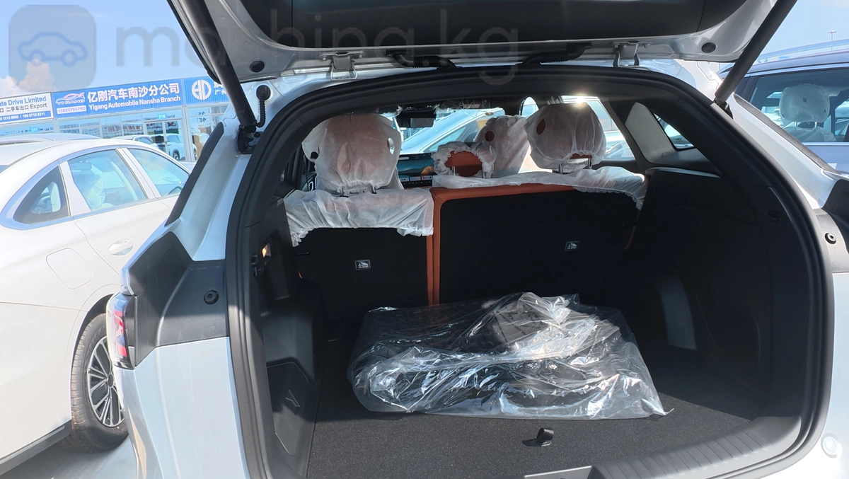 Geely Galaxy M7, 2026 — фото 11 из 12