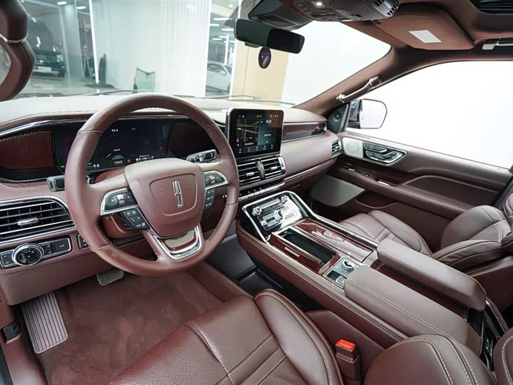 Lincoln Navigator, 2022 — фото 3 из 12