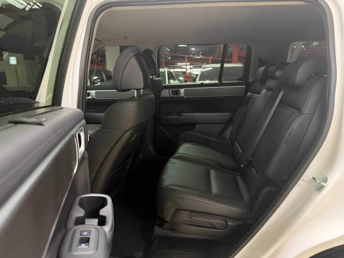 Hyundai Santa Fe, 2023 — фото 6 из 12
