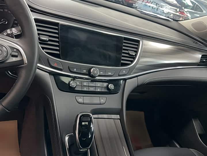 Buick LaCrosse, 2022 — фото 6 из 9