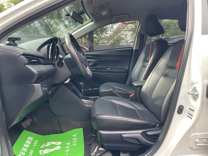 Toyota Yaris L Hatchback, 2022 — фото 4 из 9