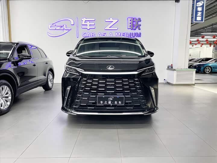 Lexus LM, 2023 — фото 3 из 9