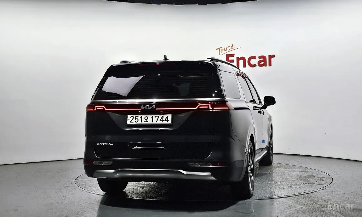 Kia Carnival, 2022 — фото 4 из 12