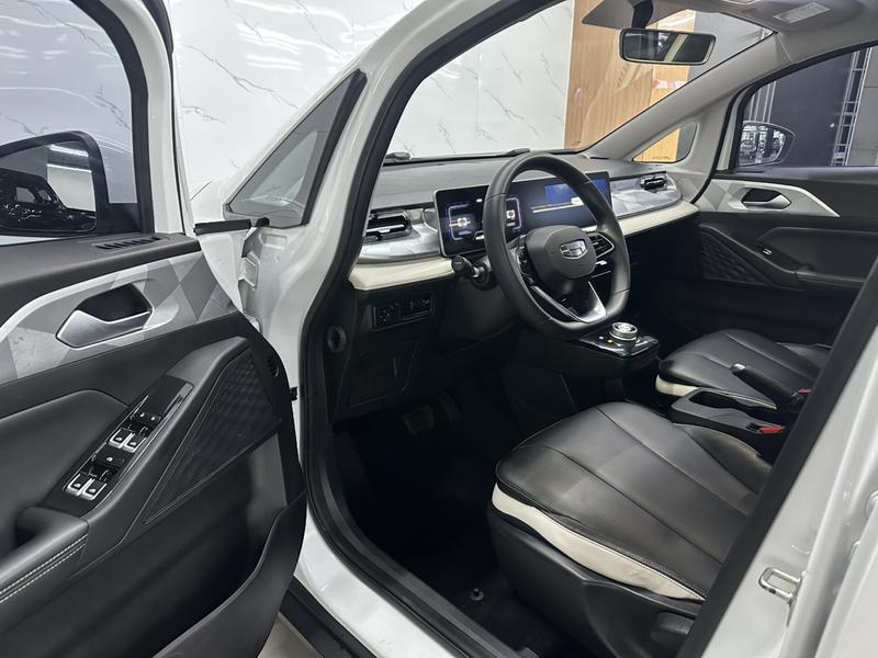 Geely Geometry E Firefly, 2022 — фото 9 из 12