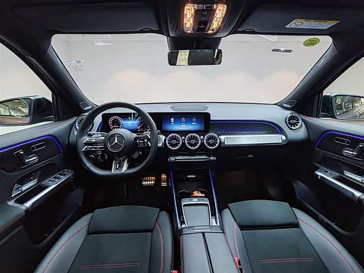 Mercedes-Benz GLB-Class AMG, 2025 — фото 8 из 9