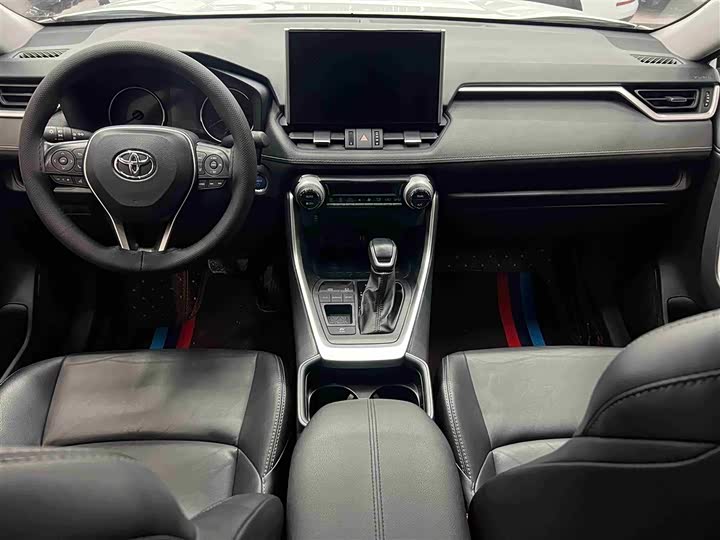 Toyota Wildlander, 2023 — фото 7 из 9