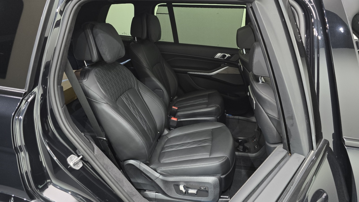 BMW X7, 2024 — фото 10 из 12