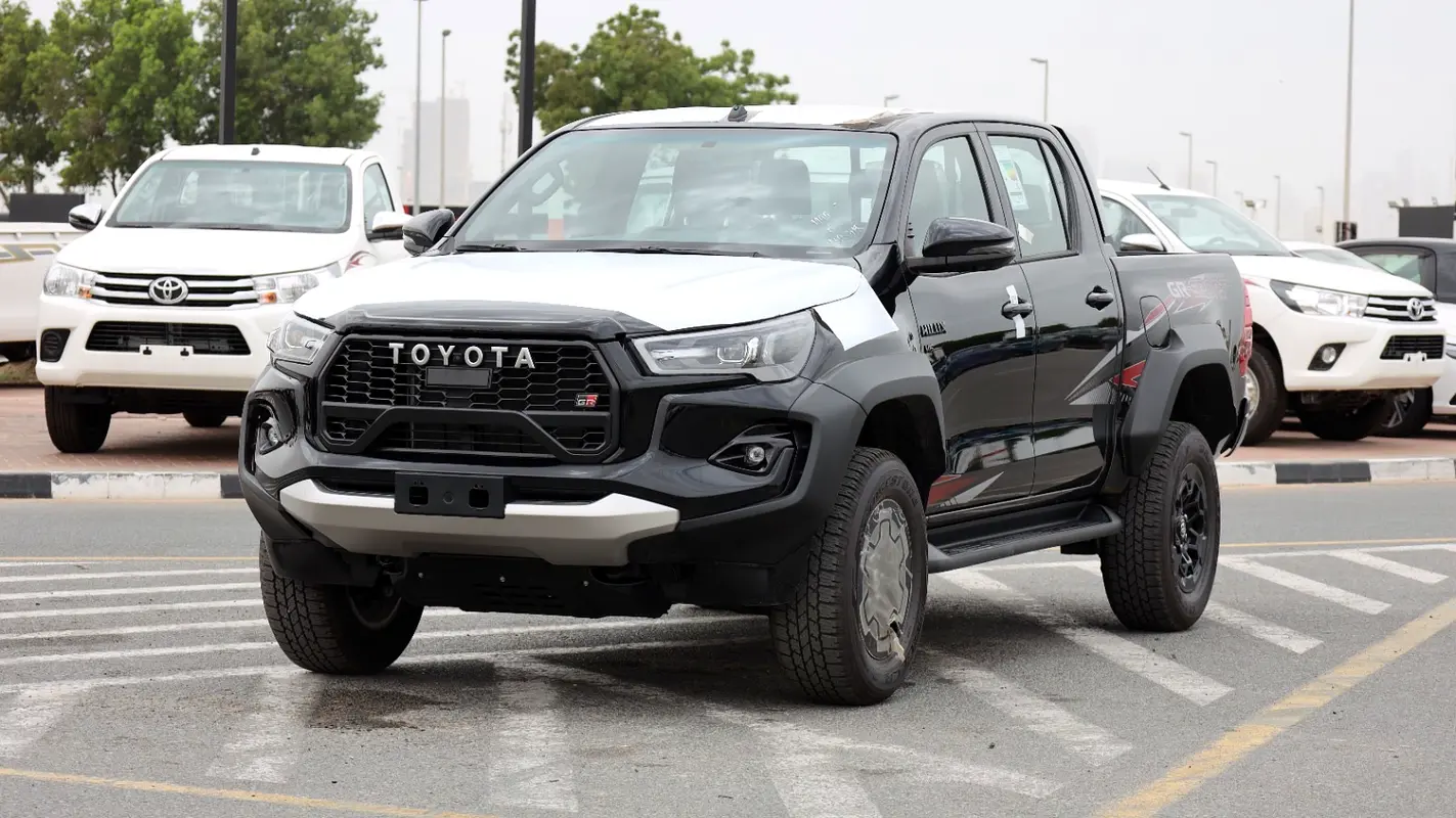 Toyota Hilux, 2026 — фото 2 из 10