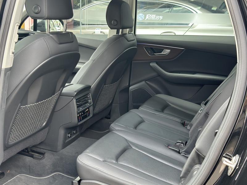 Audi Q7, 2025 — фото 9 из 11