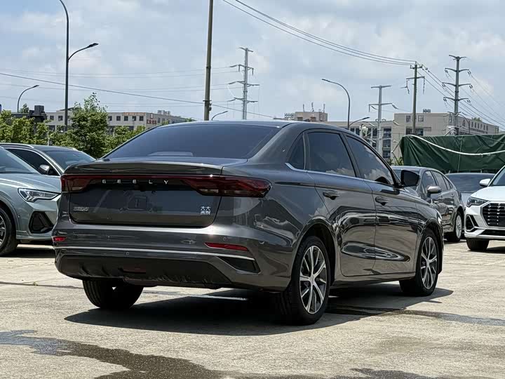 Geely Emgrand, 2023 — фото 9 из 9