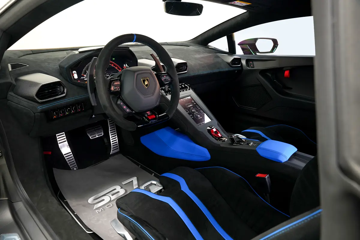 Lamborghini Huracan, 2023 — фото 6 из 10