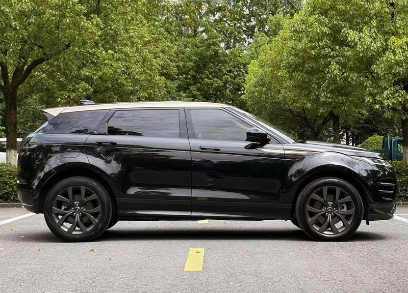 Land Rover Range Rover Evoque L, 2023 — фото 8 из 12