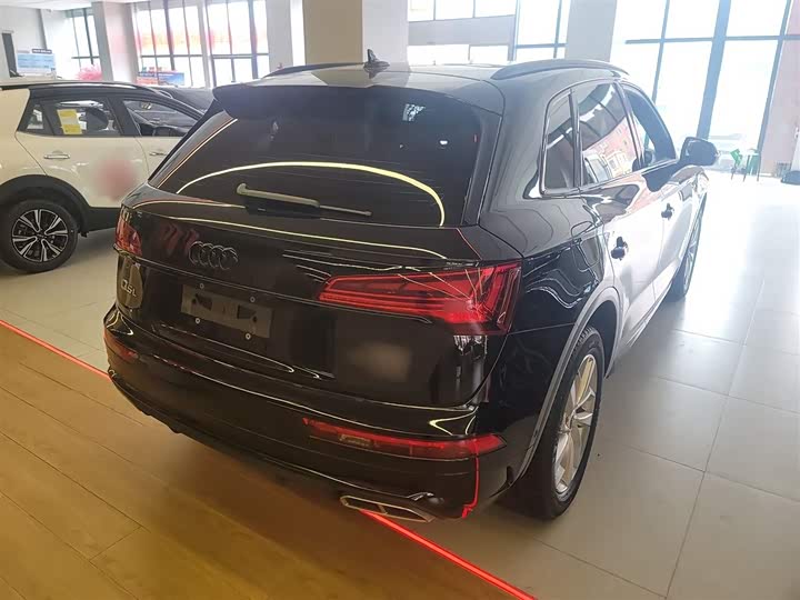 Audi Q5L, 2021 — фото 7 из 9
