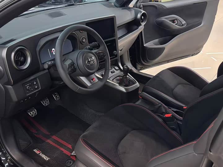 Toyota GR Yaris, 2025 — фото 5 из 9