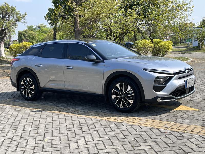 Citroen C5 X, 2023 — фото 3 из 12