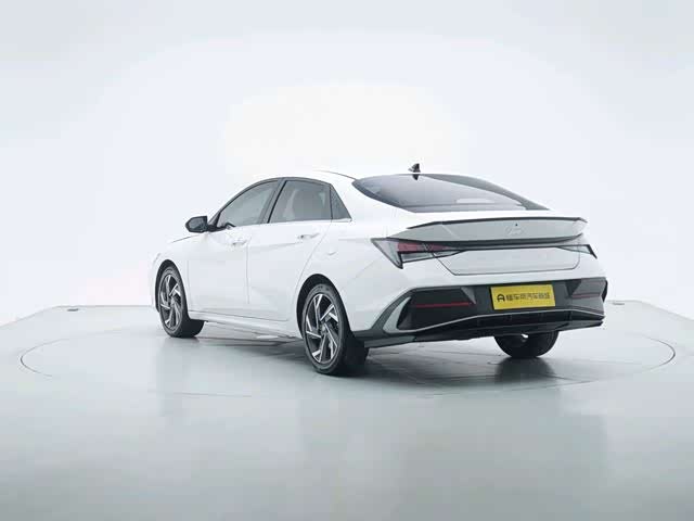 Hyundai Elantra N line, 2024 — фото 5 из 9