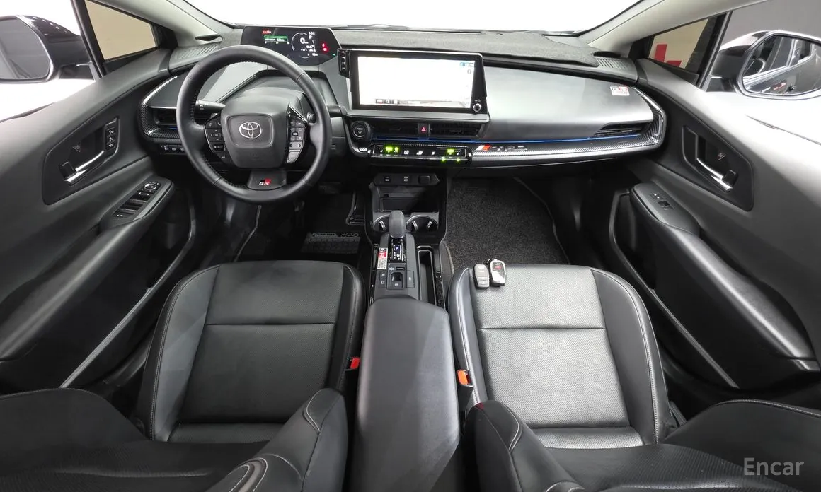 Toyota Prius, 2025 — фото 7 из 12