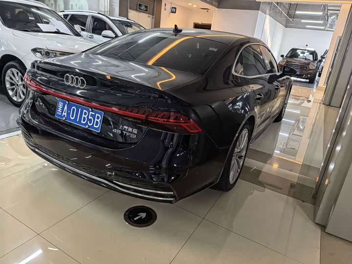 Audi A7L, 2023 — фото 5 из 9