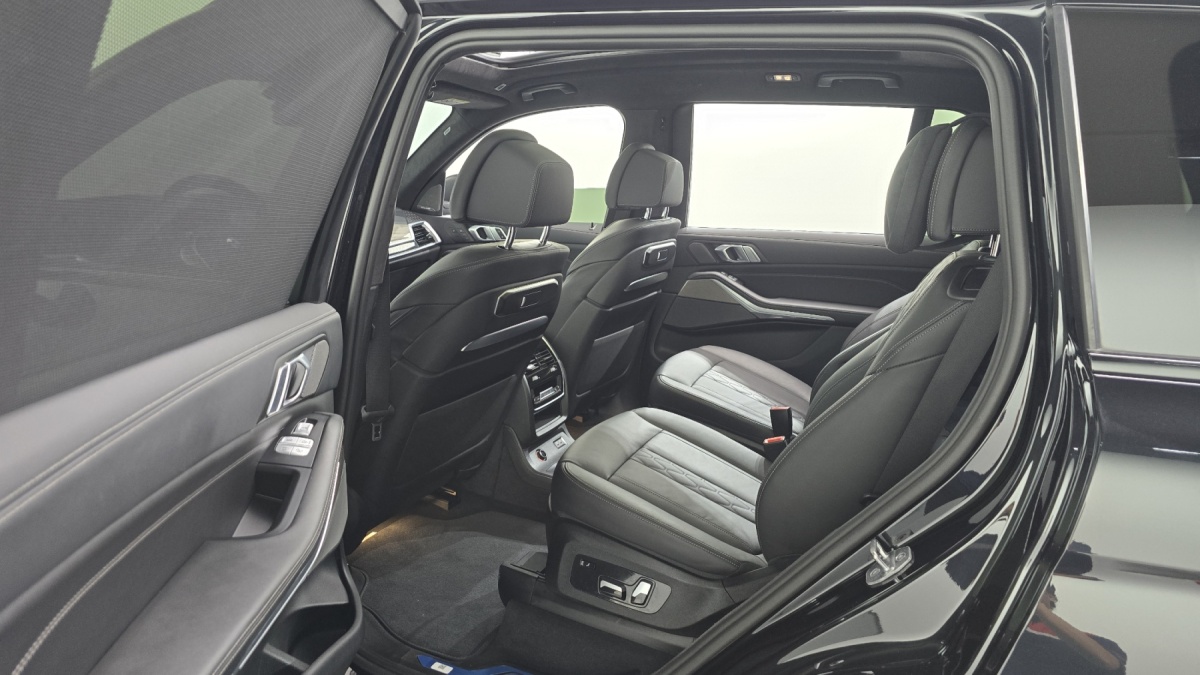 BMW X7, 2024 — фото 11 из 12
