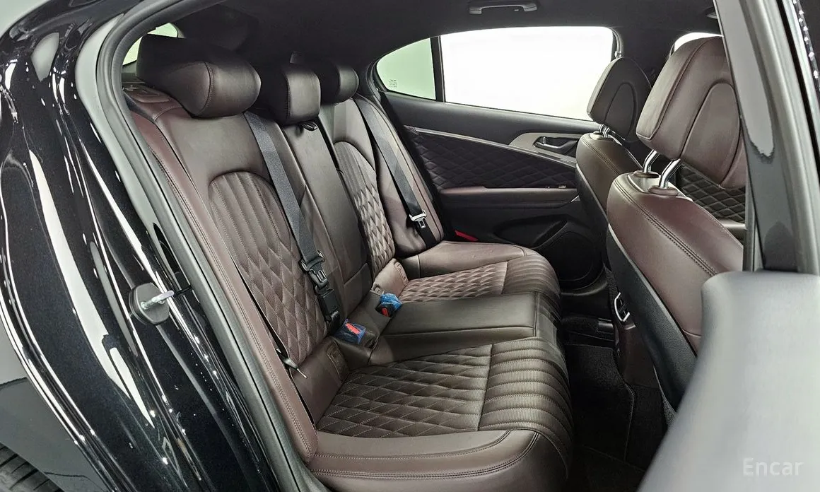 Genesis G70, 2023 — фото 12 из 12