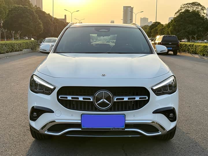 Mercedes-Benz GLA-Class, 2024 — фото 2 из 9