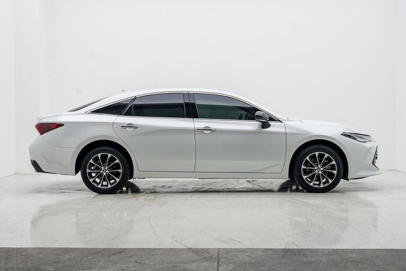 Toyota Avalon, 2022 — фото 8 из 12