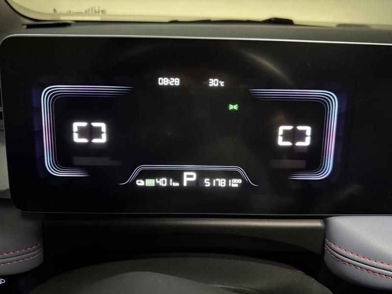Geely Geometry E Firefly, 2022 — фото 10 из 12