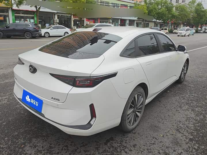 Changan Qiyuan (Nevo) A05, 2024 — фото 3 из 9