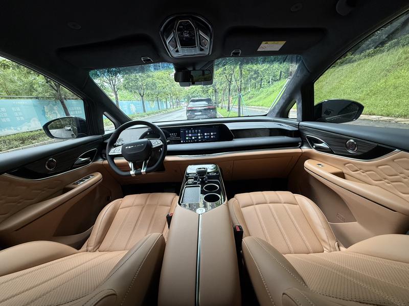Dongfeng Forthing Xinghai V9, 2025 — фото 6 из 12